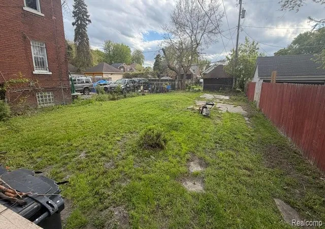 Photo 16 of Single family home for sale at 371 Piper Blvd, Detroit, MI 48215 | MLS# 20261060008 | Listing updated on 2026-09-01