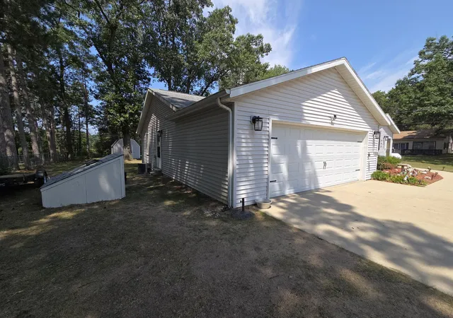 2nd image of 445 Pettibone Dr, Bitely, MI 49309 | MLS# 72026039880