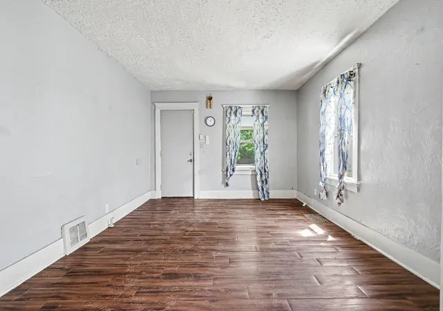 4th image of 63 Sharon Ave, Battle Creek, MI 49017 | MLS# 64026039888