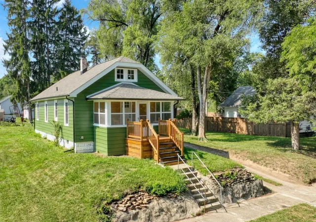1st image of 337 E Addison St, Jackson, MI 49203 | MLS# 55026039886