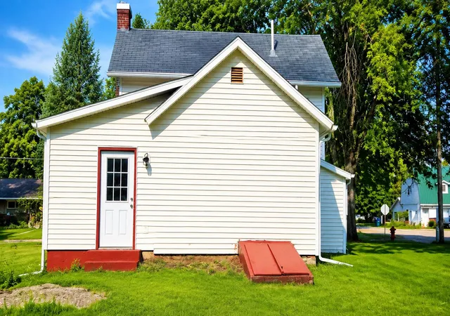 Photo 3 of Single family home for sale at 630 N Main St, Bellevue, MI 49021 | MLS# 64026039892 | Listing updated on 2026-08-25