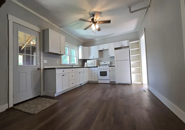 Photo 4 of Single family home for sale at 630 N Main St, Bellevue, MI 49021 | MLS# 64026039892 | Listing updated on 2026-08-25