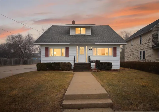 2nd image of 430 Bridge Ave, Alma, MI 48801 | MLS# 79080071787