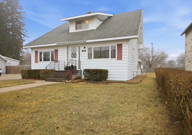 Listing Photo 5 - Condo for sale in building located at 430 Brg Ave, Alma, MI 48801