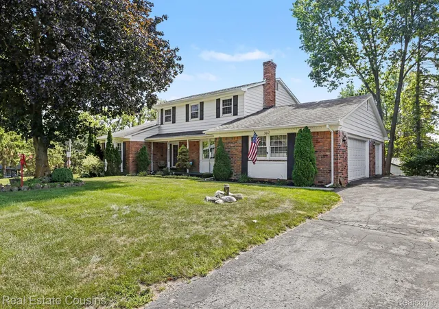 Photo 1 of Single family home for sale at 3017 Old Orchard Dr, Brighton, MI 48114 | MLS# 20261060038 | Listing updated on 2026-09-10