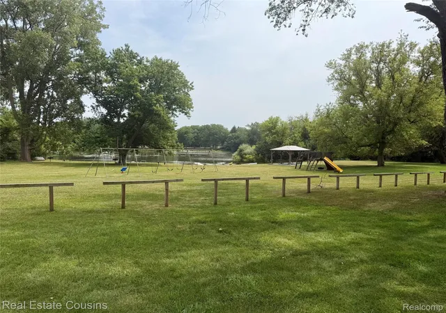 33rd image of 3017 Old Orchard Dr, Brighton, MI 48114 | MLS# 20261060038