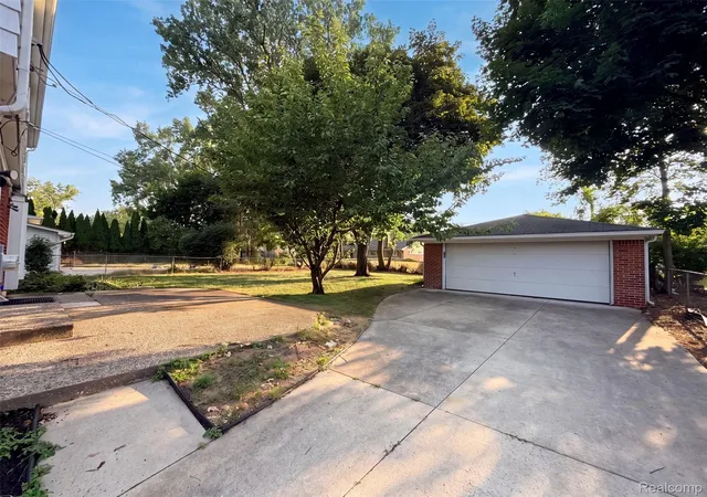21st image of 14743 Ronnie Ln, Livonia, MI 48154 | MLS# 20261060045