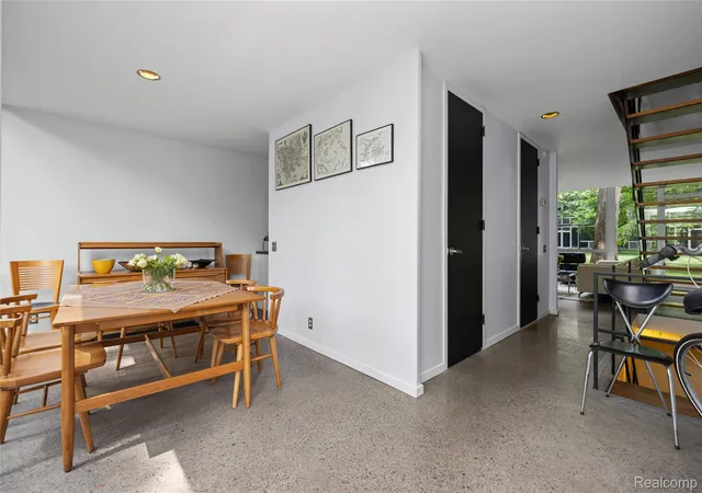 Listing Photo 5 - Condo for sale in building located at 1349 Joliet Pl, Detroit, MI 48207