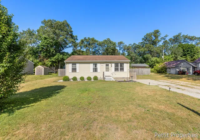 Photo 1 of Single family home for sale at 1447 West St, Muskegon, MI 49442 | MLS# 65026039906 | Listing updated on 2026-09-09