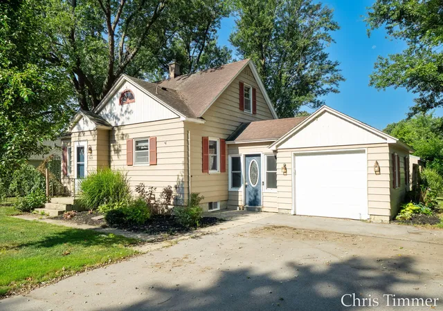 2nd image of 605 64th Ave, Zeeland, MI 49464 | MLS# 65026039909