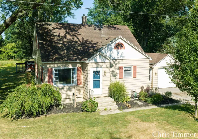 3rd image of 605 64Th Ave, Zeeland, MI 49464 | MLS# 65026039909