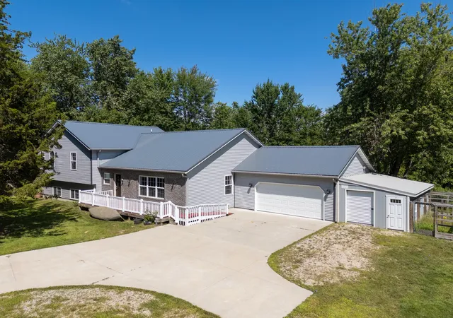 1st image of 449 Blue Star Hwy, South Haven, MI 49090 | MLS# 66026039911