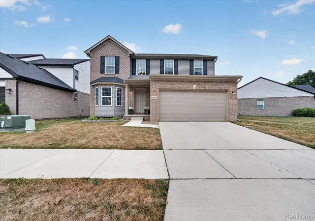 Photo 3 of Single family home for sale at 1585 Weeping Willow Ct, Ypsilanti, MI 48198 | MLS# 20261060056 | Listing updated on 2026-09-02