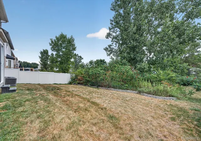48th image of 1585 Weeping Willow Ct, Ypsilanti, MI 48198 | MLS# 20261060056