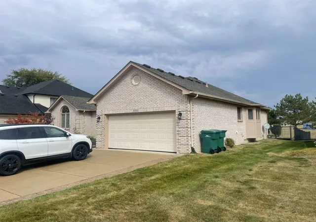 Photo 2 of Single family home for sale at 50262 Barrett Dr, Macomb, MI 48044 | MLS# 58050216958 | Listing updated on 2026-09-11