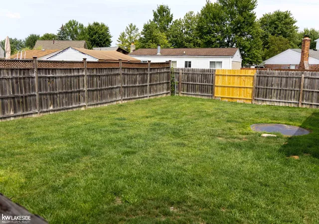 Photo 3 of Single family home for sale at 49234 Michelle Ann Dr, Chesterfield, MI 48051 | MLS# 58050216961 | Listing updated on 2026-09-01