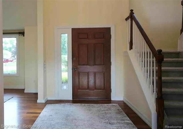 2nd image of 3131 Smugglers Ridge Dr, Walled Lake, MI 48390 | MLS# 20261060072
