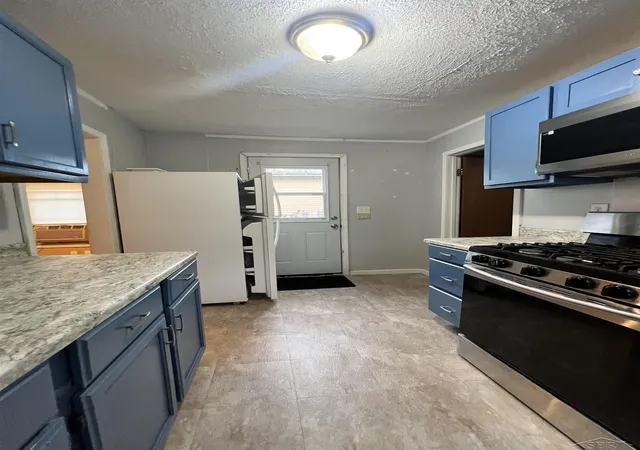 Photo 2 of Single family home for sale at 1521 Stanley St, Saginaw, MI 48602 | MLS# 61050216964 | Listing updated on 2026-08-04