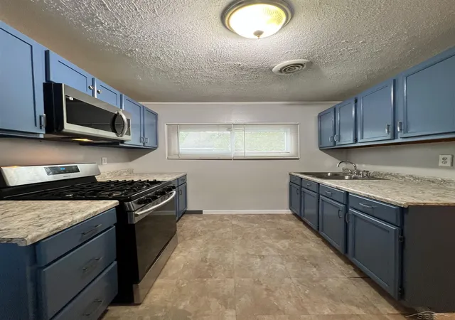 Photo 3 of Single family home for sale at 1521 Stanley St, Saginaw, MI 48602 | MLS# 61050216964 | Listing updated on 2026-08-04