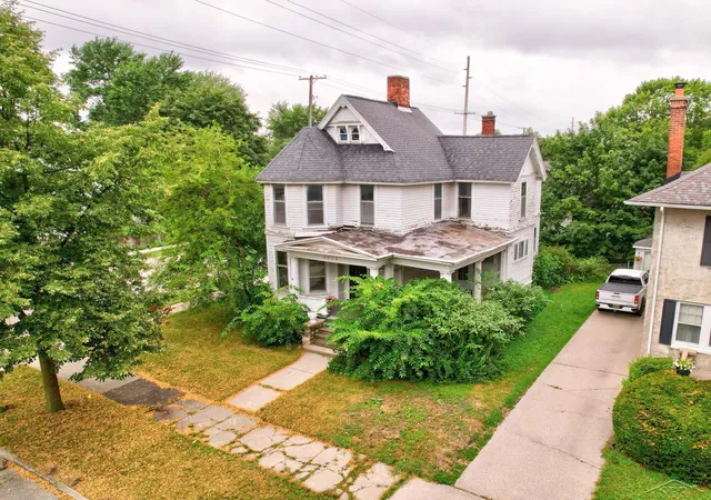 4th image of 2101 5Th St, Bay City, MI 48708 | MLS# 61050216968