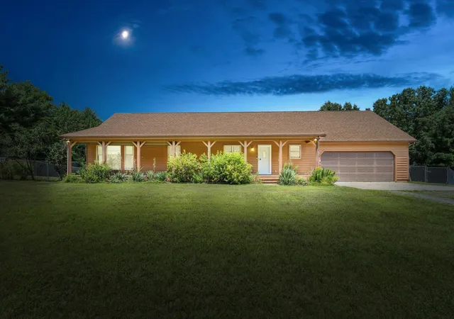 1st image of 25028 Jefferson Center St, Cassopolis, MI 49031 | MLS# 69026039920