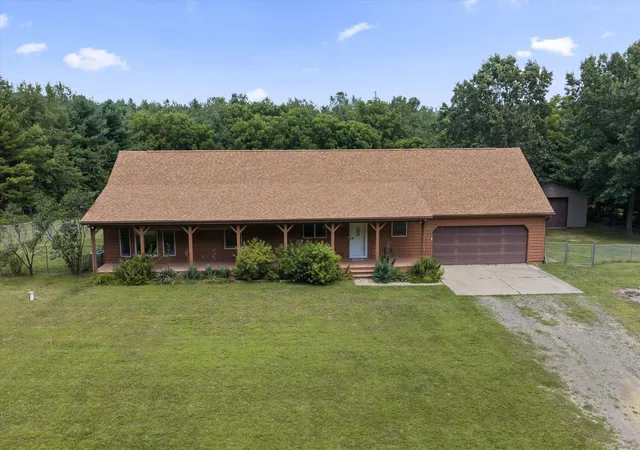 2nd image of 25028 Jefferson Center St, Cassopolis, MI 49031 | MLS# 69026039920