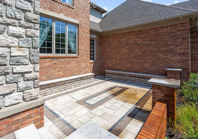 Photo 4 of Single family home for sale at 50940 Park Pl Dr, Northville, MI 48167 | MLS# 20261060097 | Listing updated on 2026-10-13