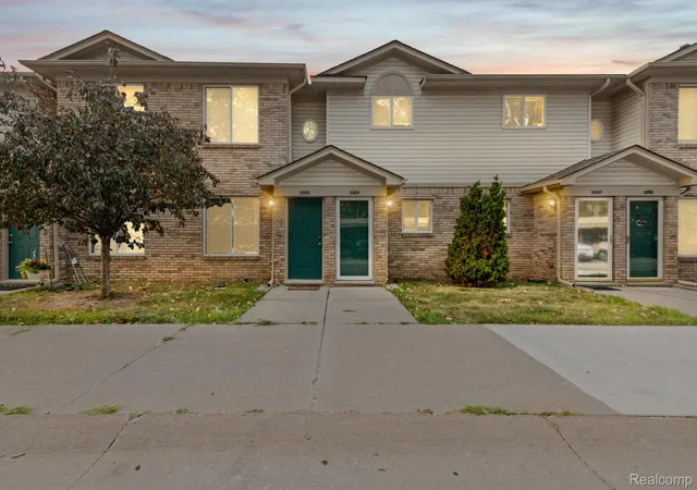 Photo 1 of Condo for sale at 30184 Wedgewood Cir, Roseville, MI 48066 | MLS# 20261060099 | Listing updated on 2026-09-02