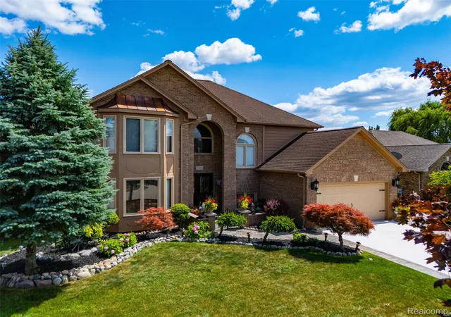 Photo 4 of Single family home for sale at 52844 Karon Dr, Macomb, MI 48042 | MLS# 20261060102 | Listing updated on 2026-08-03