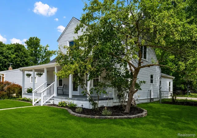 2nd image of 20310 Melvin St, Livonia, MI 48152 | MLS# 20261060104