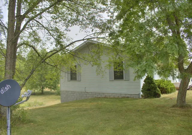 4th image of 8015 E Sanders Rd, Vestaburg, MI 48891 | MLS# 72026039937