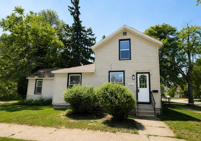 1st image of 1203 4th St, Muskegon, MI 49441 | MLS# 65026039938