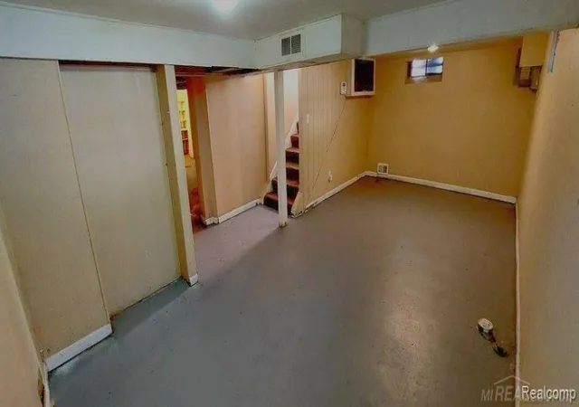 18th image of 12019 Nashville St St, Detroit, MI 48205 | MLS# 58050216979