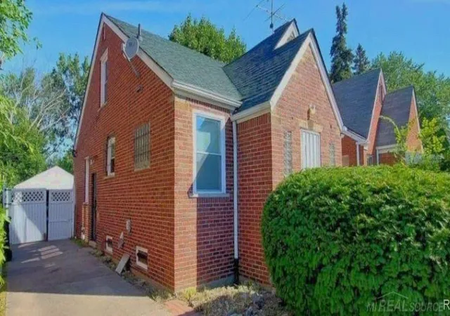 2nd image of 12019 Nashville St St, Detroit, MI 48205 | MLS# 58050216979