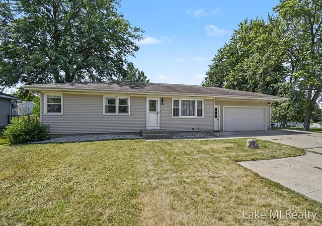2nd image of 2238 52nd St Sw, Wyoming, MI 49519 | MLS# 65026039946