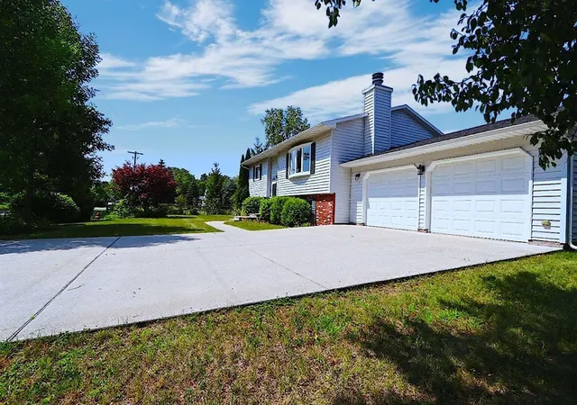 1st image of 146 6th St, Oscoda, MI 48750 | MLS# 81026039949
