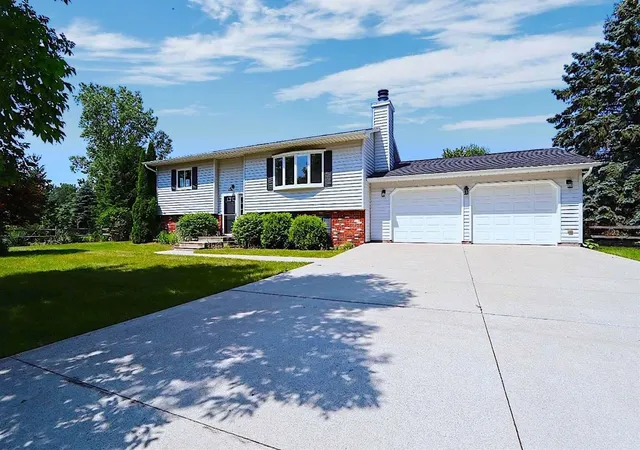 2nd image of 146 6th St, Oscoda, MI 48750 | MLS# 81026039949