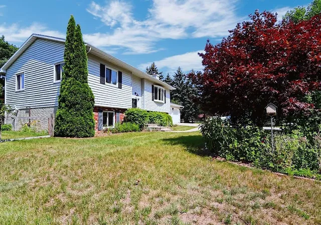 3rd image of 146 6Th St, Oscoda, MI 48750 | MLS# 81026039949