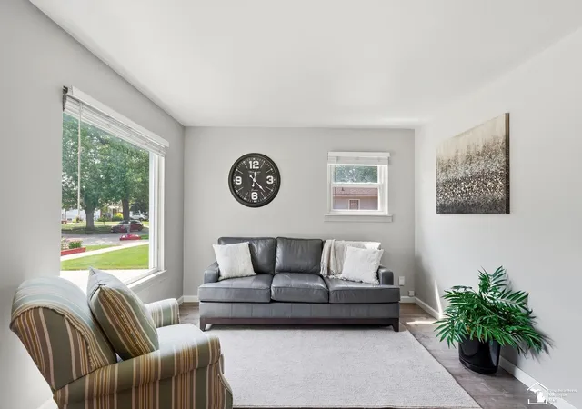 Photo 4 of Single family home for sale at 9326 Lincoln St, Taylor, MI 48180 | MLS# 57050216988 | Listing updated on 2026-08-03