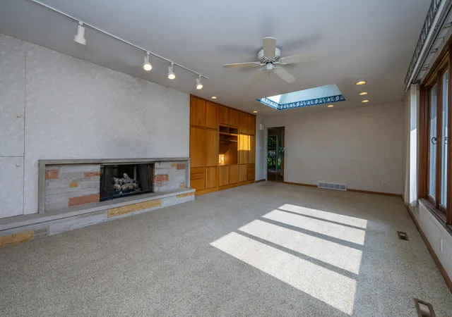 Photo 4 of Single family home for sale at 4334 Laurel Dr, Saint Joseph, MI 49085 | MLS# 69026039950 | Listing updated on 2026-08-25