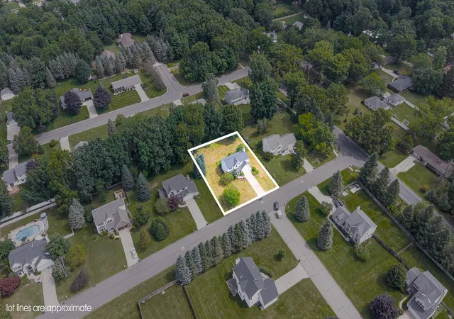 Photo 3 of Single family home for sale at 5048 Stapleton Dr, Kalamazoo, MI 49009 | MLS# 66026039953 | Listing updated on 2026-09-04
