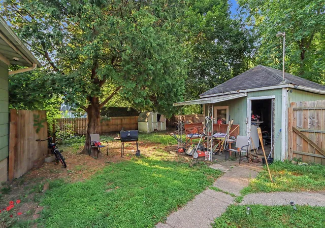 17th image of 241 Avenue A, Springfield, MI 49037 | MLS# 66026039956