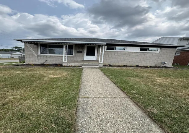 Photo 1 of Sale Pending at 25454 Pattow St, Roseville, MI 48066 | MLS# 81026039961 | Listing updated on 2026-09-30