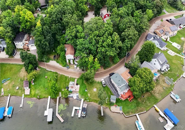 3rd image of 679 N Long Lake Blvd, Lake Orion, MI 48362 | MLS# 20261060135
