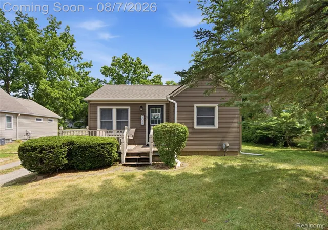 4th image of 3077 York Rd, Rochester Hills, MI 48309 | MLS# 20261060138