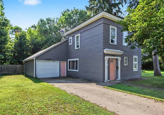 1st image of 508 N Niles St, Paw Paw, MI 49079 | MLS# 66026039970