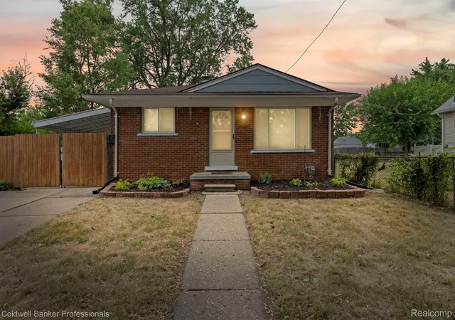 2nd image of 400 E George Ave, Hazel Park, MI 48030 | MLS# 20261060154