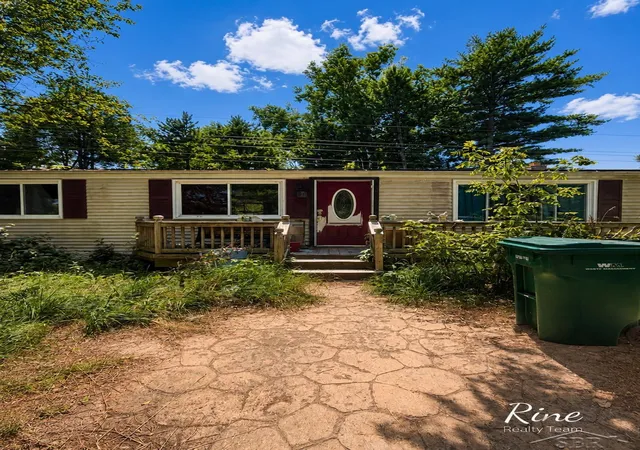 2nd image of 2384 E Dexter Trl, Dansville, MI 48819 | MLS# 61050217003