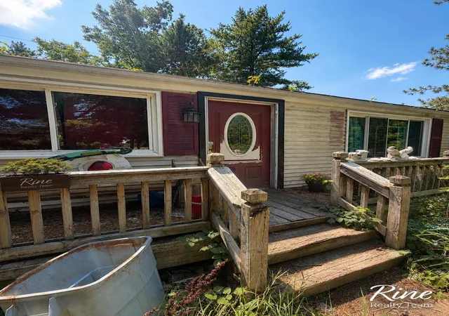 3rd image of 2384 E Dexter Trl, Dansville, MI 48819 | MLS# 61050217003