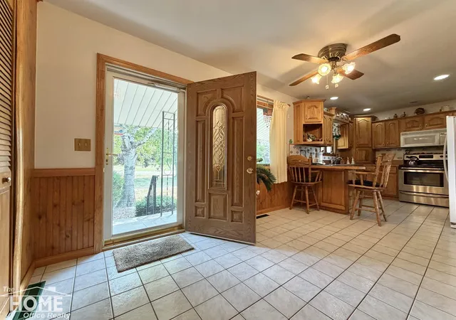 3rd image of 2444 S State Rd, Corunna, MI 48817 | MLS# 5050217005